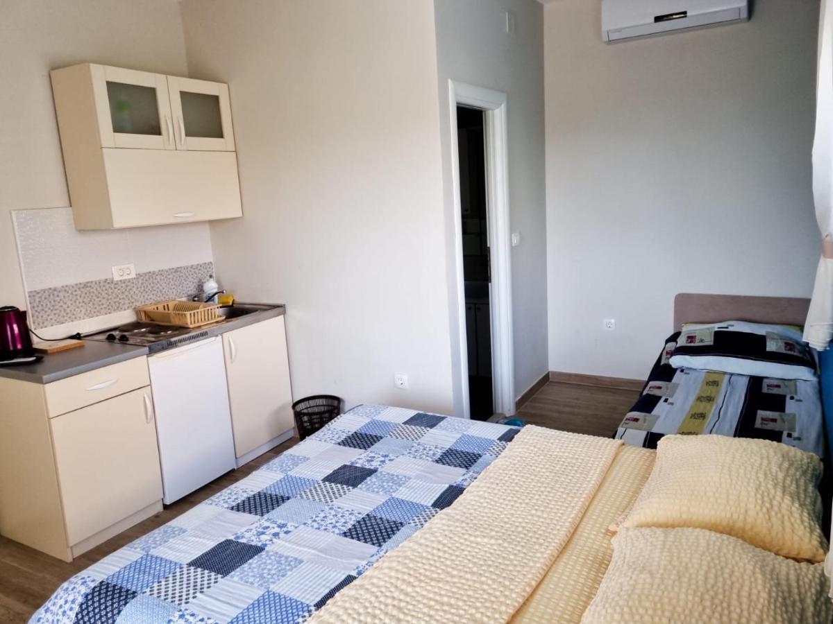 Apartmani Anitas 그라다츠 외부 사진