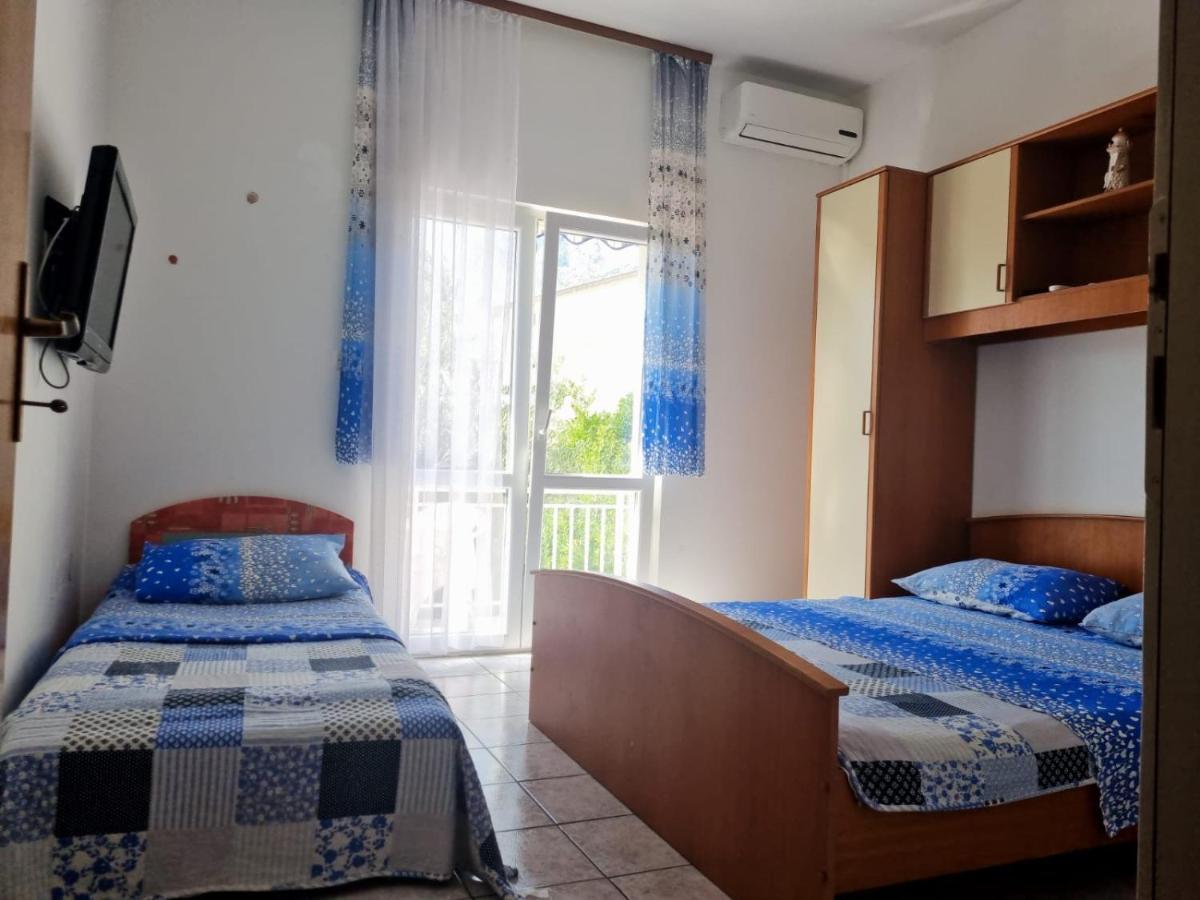 Apartmani Anitas 그라다츠 외부 사진
