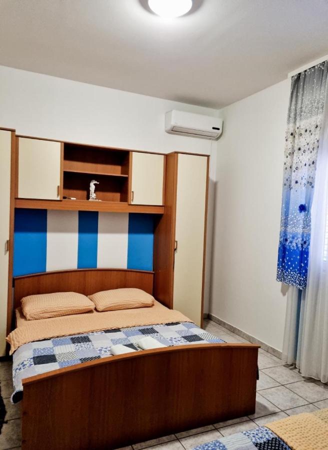 Apartmani Anitas 그라다츠 외부 사진